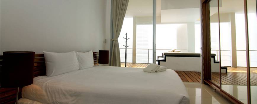 The Quarter Phuket Hotel Сурин Бийч Екстериор снимка