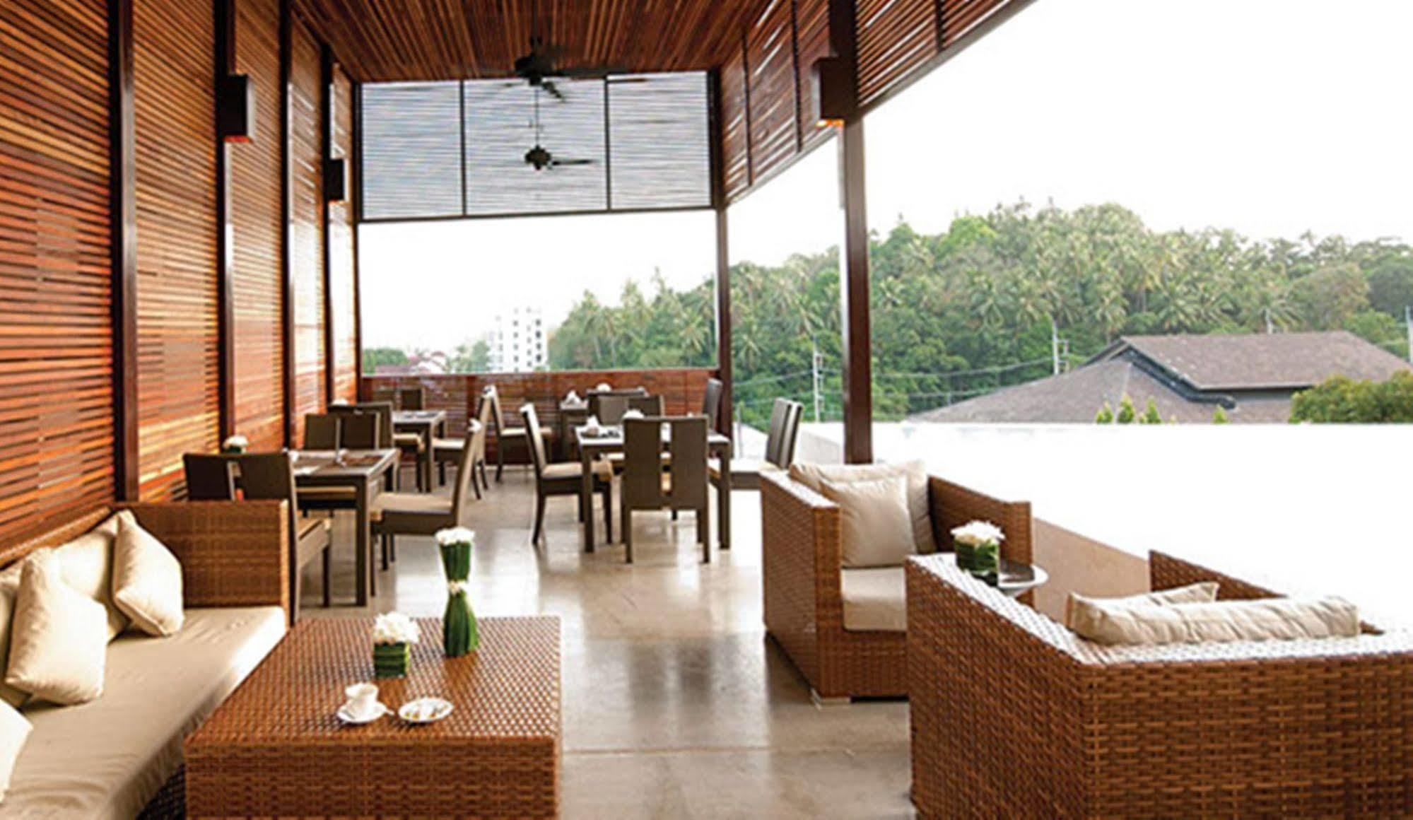 The Quarter Phuket Hotel Сурин Бийч Екстериор снимка